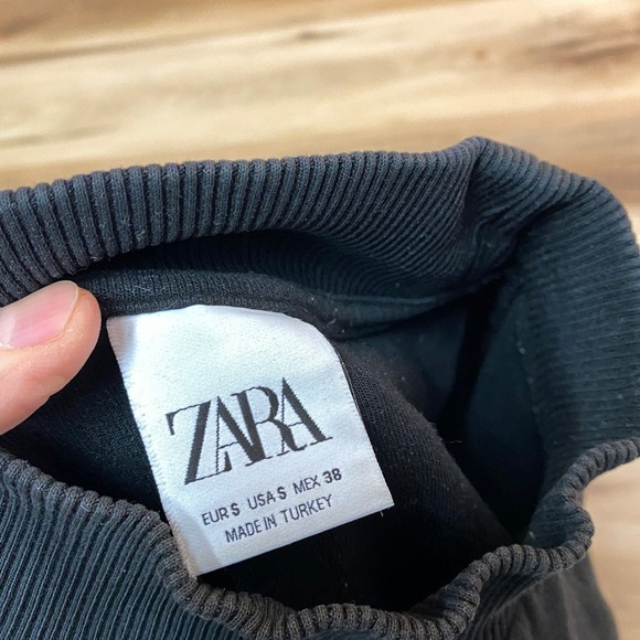 Zara Mens Black Mock Neck T-Shirt Mens Small Contrast Technical Pocket - Picture 2 of 7